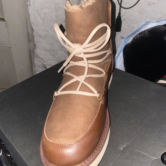 Ugg Australia Levy Snow Boot